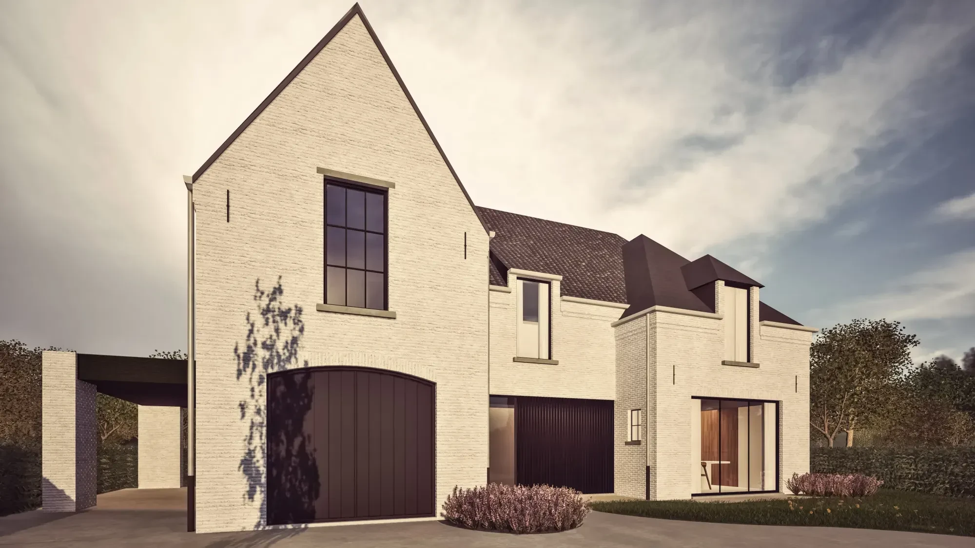 Een realistische 3D-render van een moderne, luxe woning met een asymmetrische architectuur. De gevels zijn opgetrokken uit lichtbeige baksteen, gecombineerd met een grijs dak. Opvallend zijn de grote, donkere poort en voordeur, de strakke raampartijen en de minimalistische tuin met grassen en vaste planten. De schaduw van een boom valt op de linker gevel onder een bewolkte lucht.